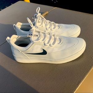 Nike SB Nyjah Free 2. Summit white